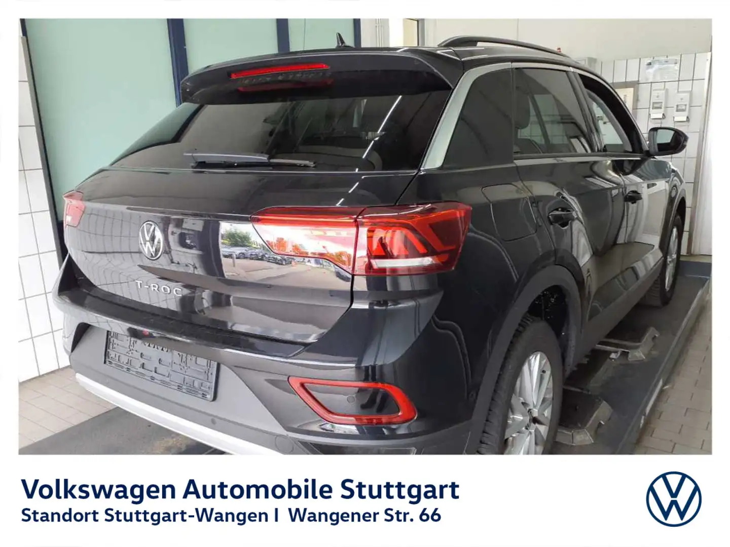 Volkswagen T-Roc Life 1.0 TSI Navi LED PDC SHZ Schwarz - 2