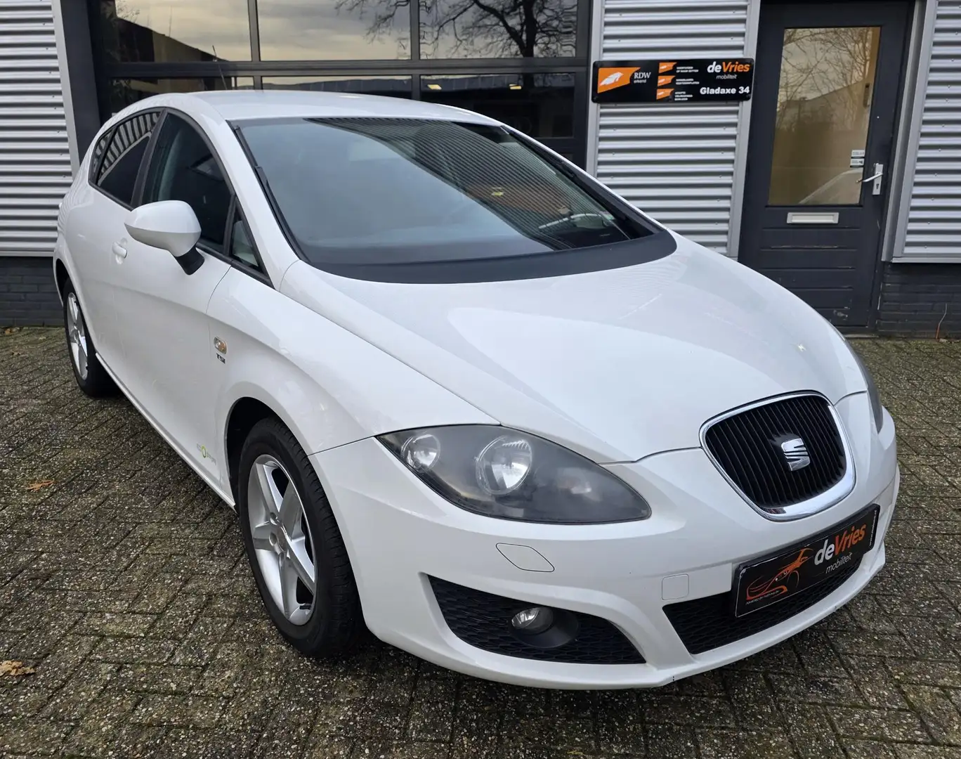 SEAT Leon 1.2 TSI Ecomotive Reference **CLIMA-COPA-CRUISECTR Weiß - 1
