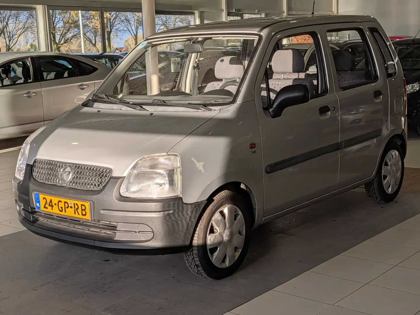 Opel Agila 1.0-12V NAP, Stuurbekrachtiging Grijs - 2