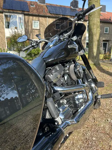 Harley-Davidson Sport Glide - foto 4