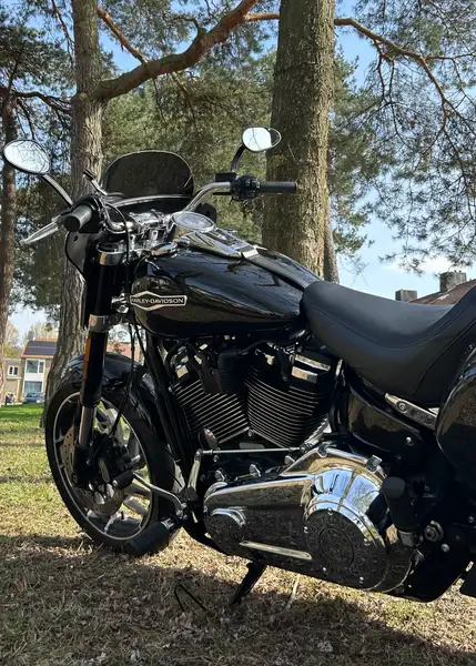 Harley-Davidson Sport Glide - foto 3