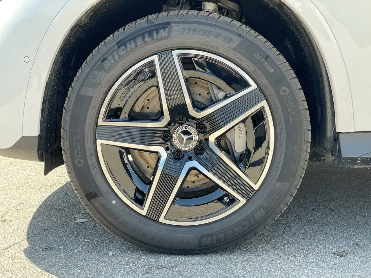 Mercedes-Benz GLC снимка Mercedes-Benz GLC