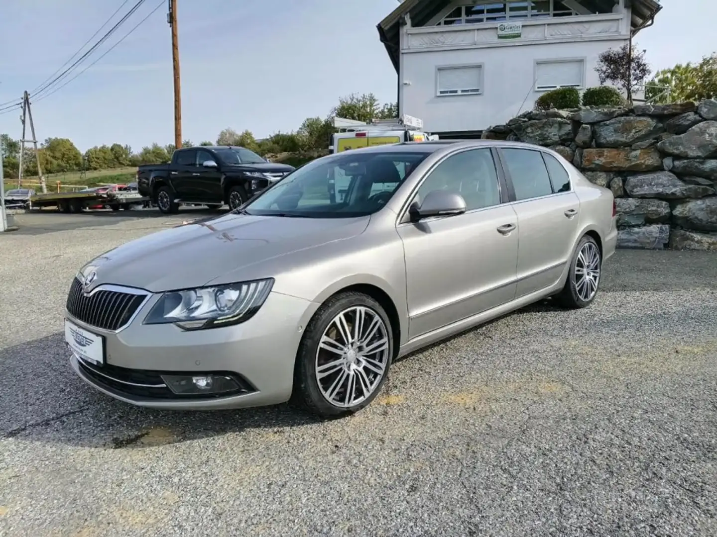 Skoda Superb Elegance Automatik Beige - 1