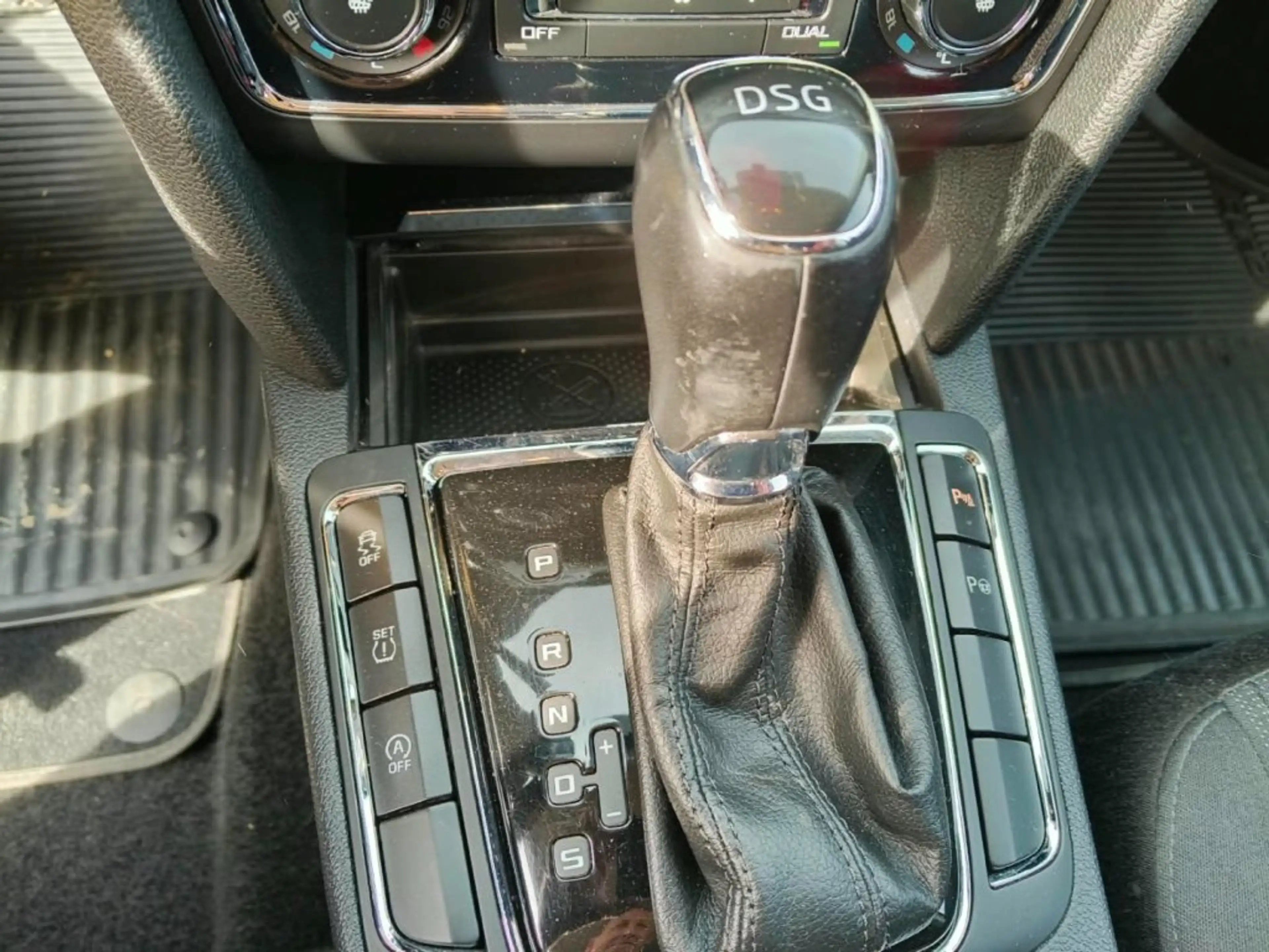 Skoda Superb Elegance Automatik — photo 13