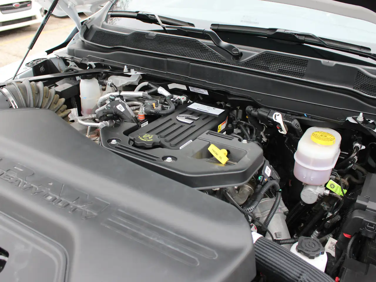 RAM 3500 снимка RAM 3500