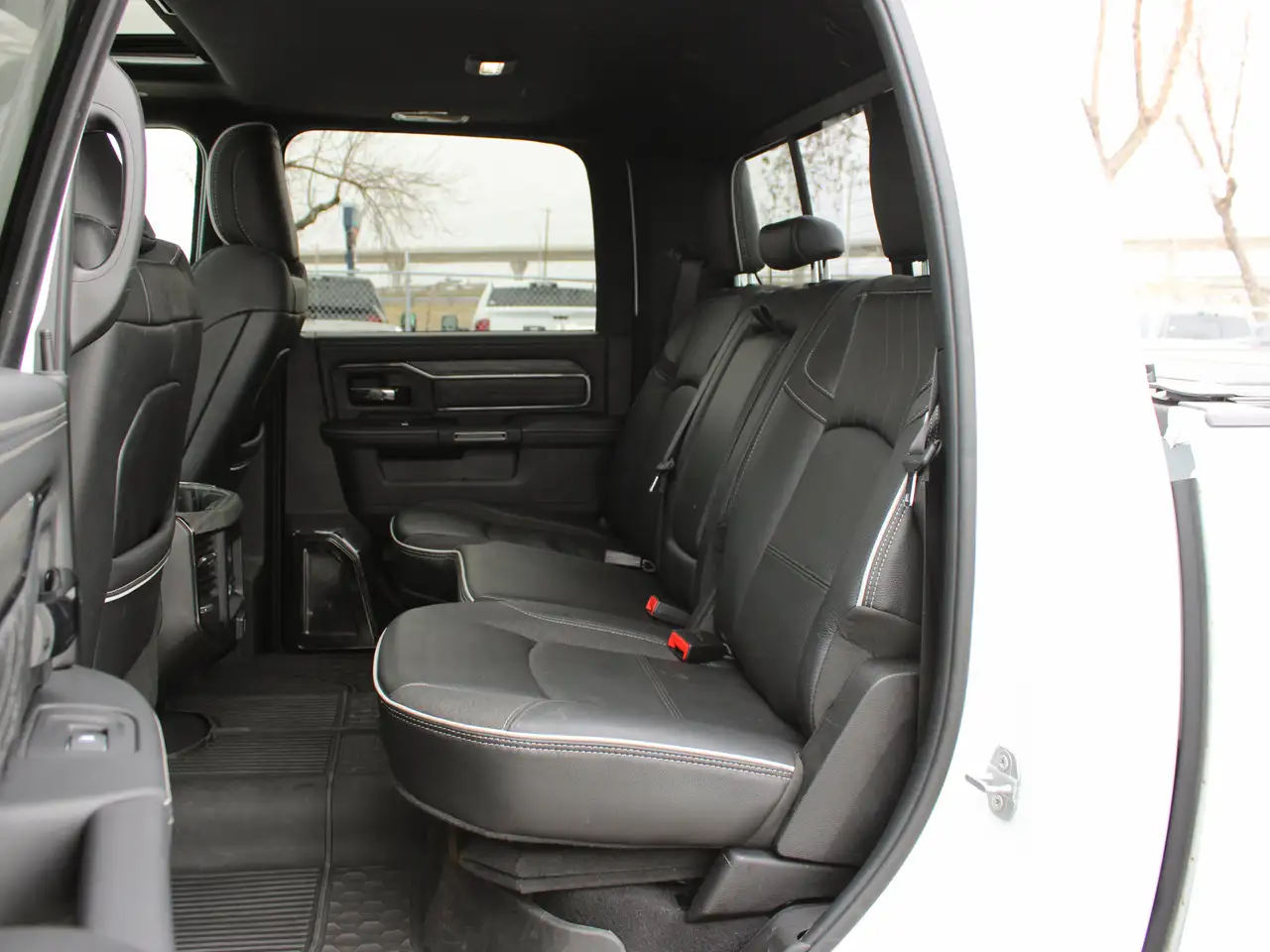 RAM 3500 снимка RAM 3500