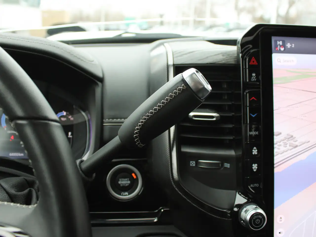 RAM 3500 снимка RAM 3500