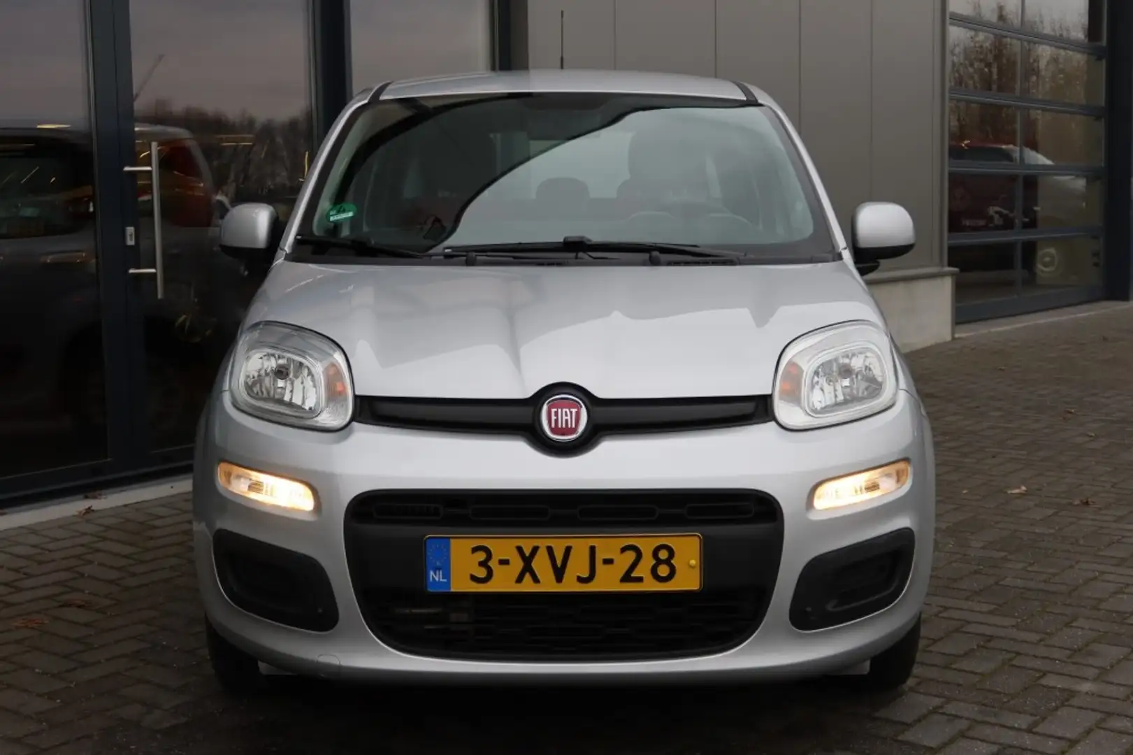 Fiat Panda 0.9 TwinAir AUTOMAAT 80PK Edizione Cool 5drs. Airc Grijs - 2