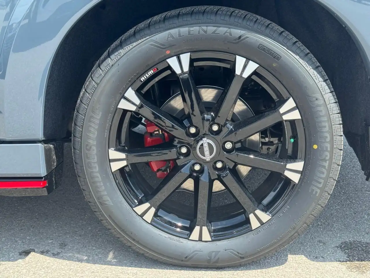 Nissan Armada снимка Nissan Armada