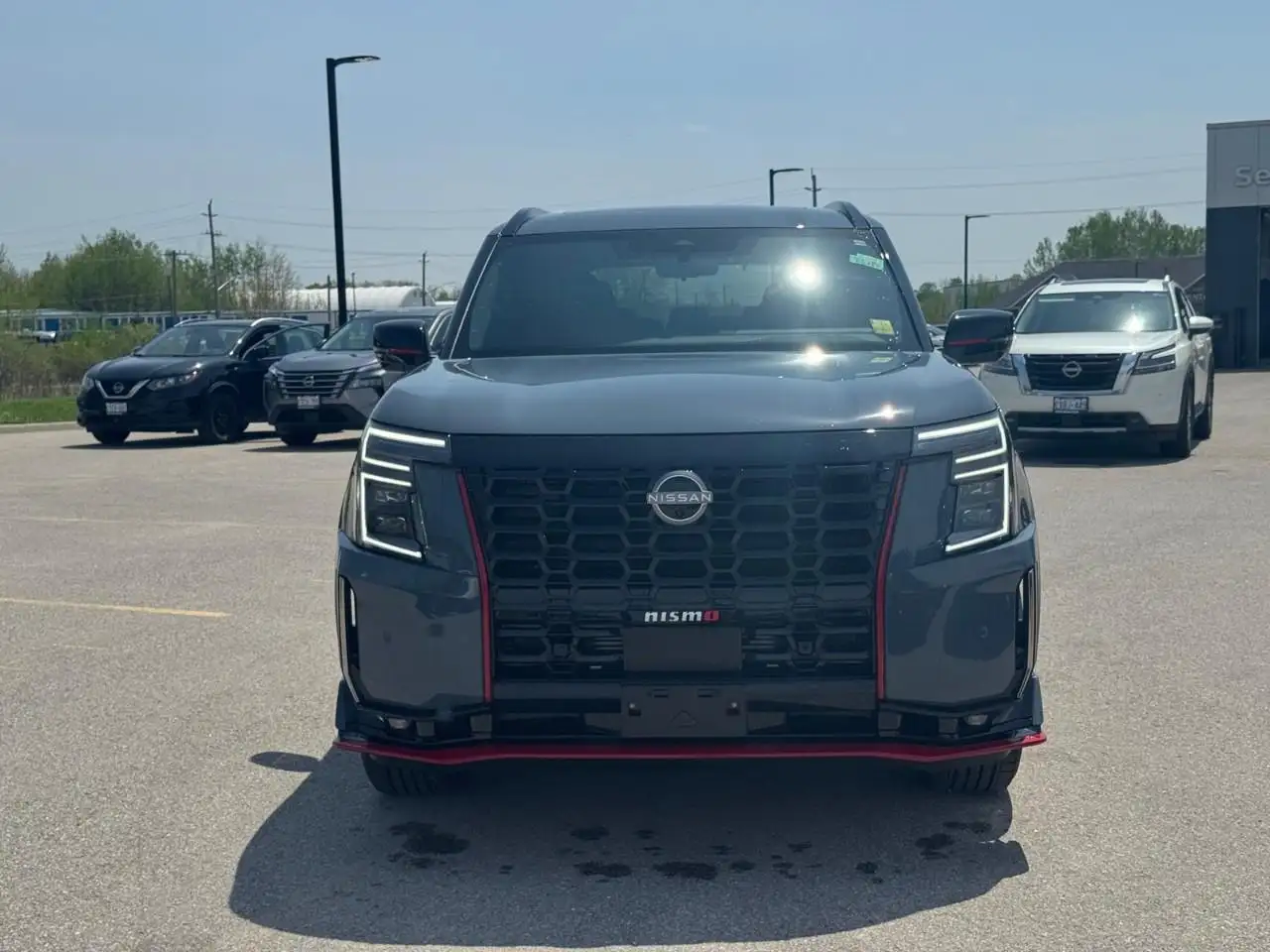 Nissan Armada снимка Nissan Armada