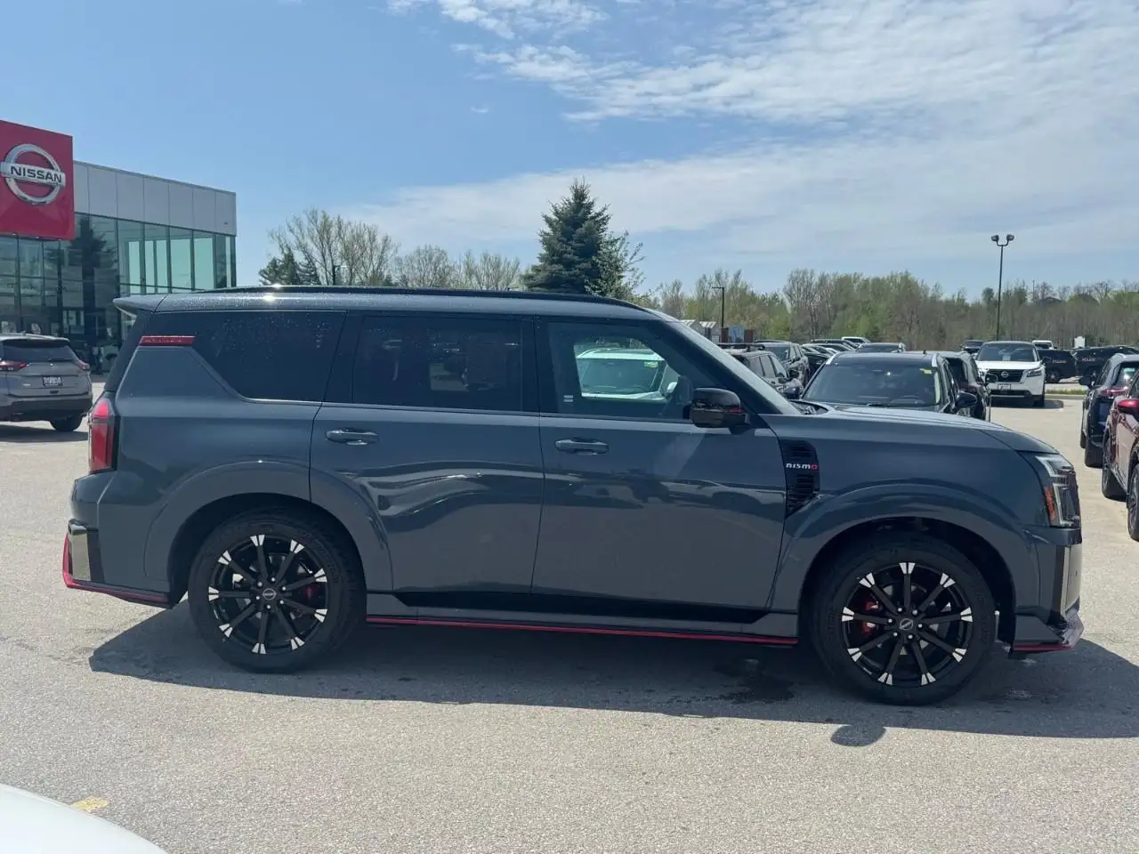 Nissan Armada снимка Nissan Armada