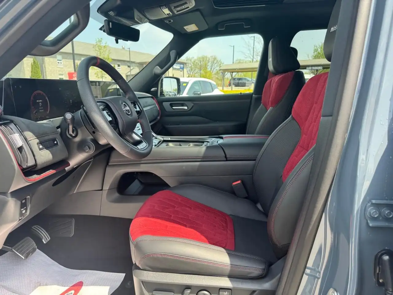 Nissan Armada снимка Nissan Armada
