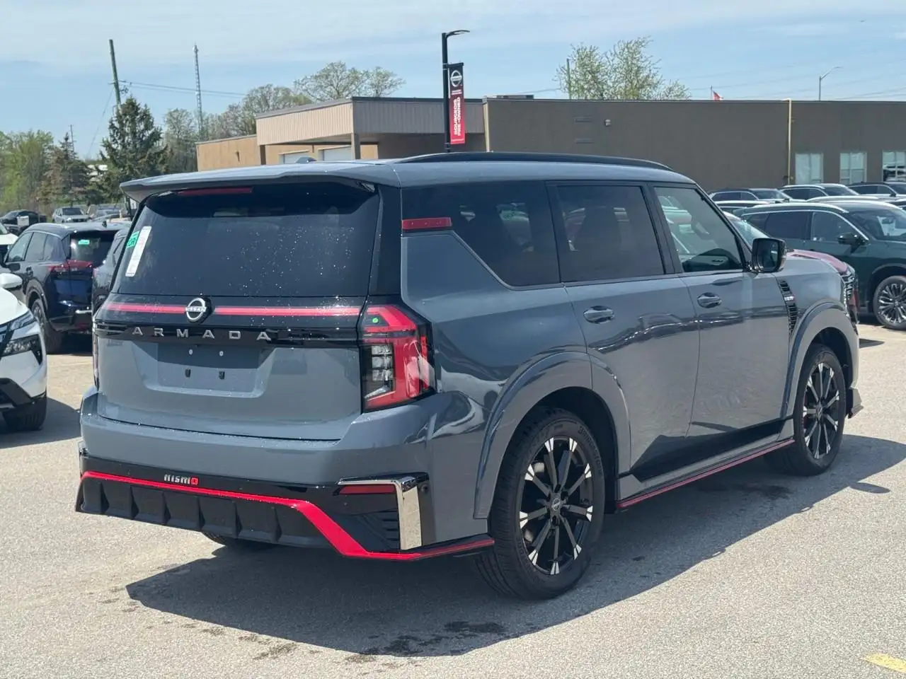 Nissan Armada снимка Nissan Armada