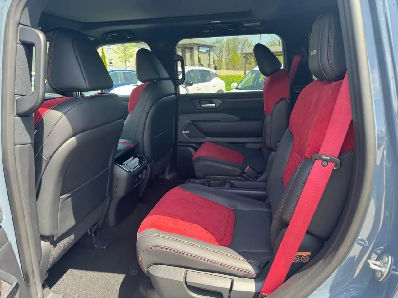 Nissan Armada снимка Nissan Armada