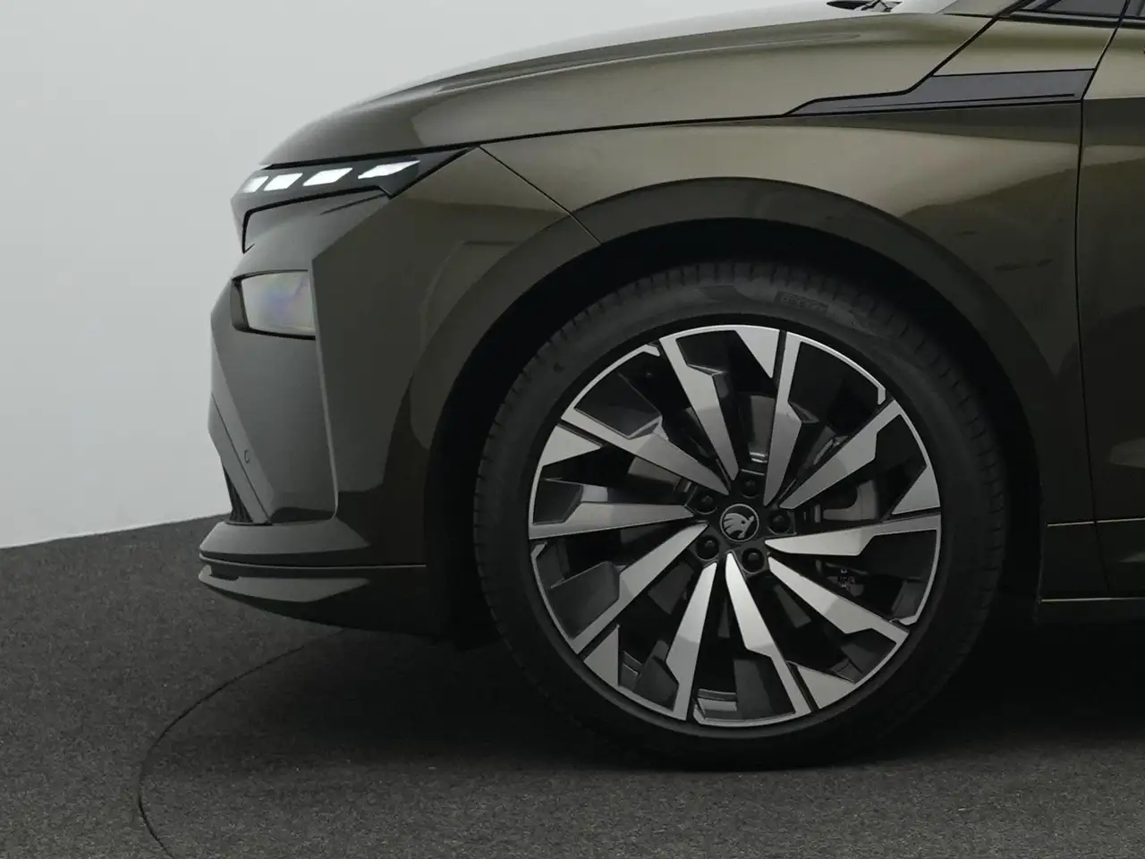 Skoda Enyaq 2026 — фото 12