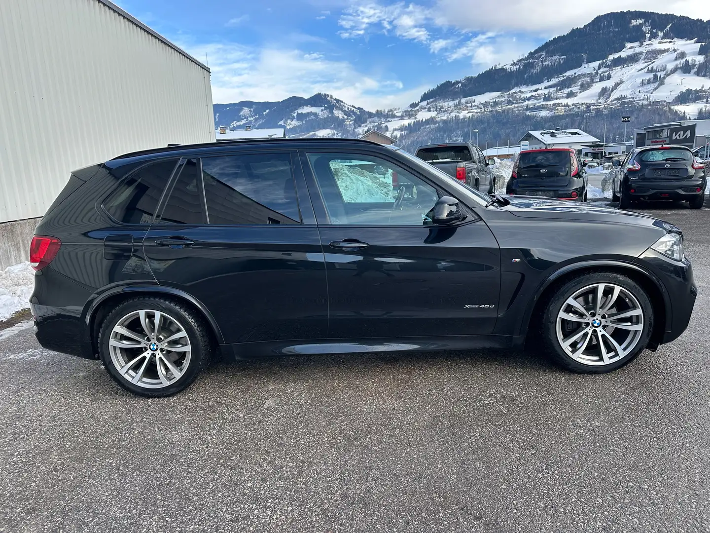 BMW X5 xDrive 40 d M-Paket Schwarz - 2