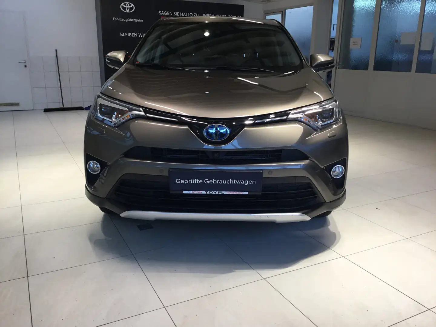 Toyota RAV 4 Lounge 4WD Braun - 2