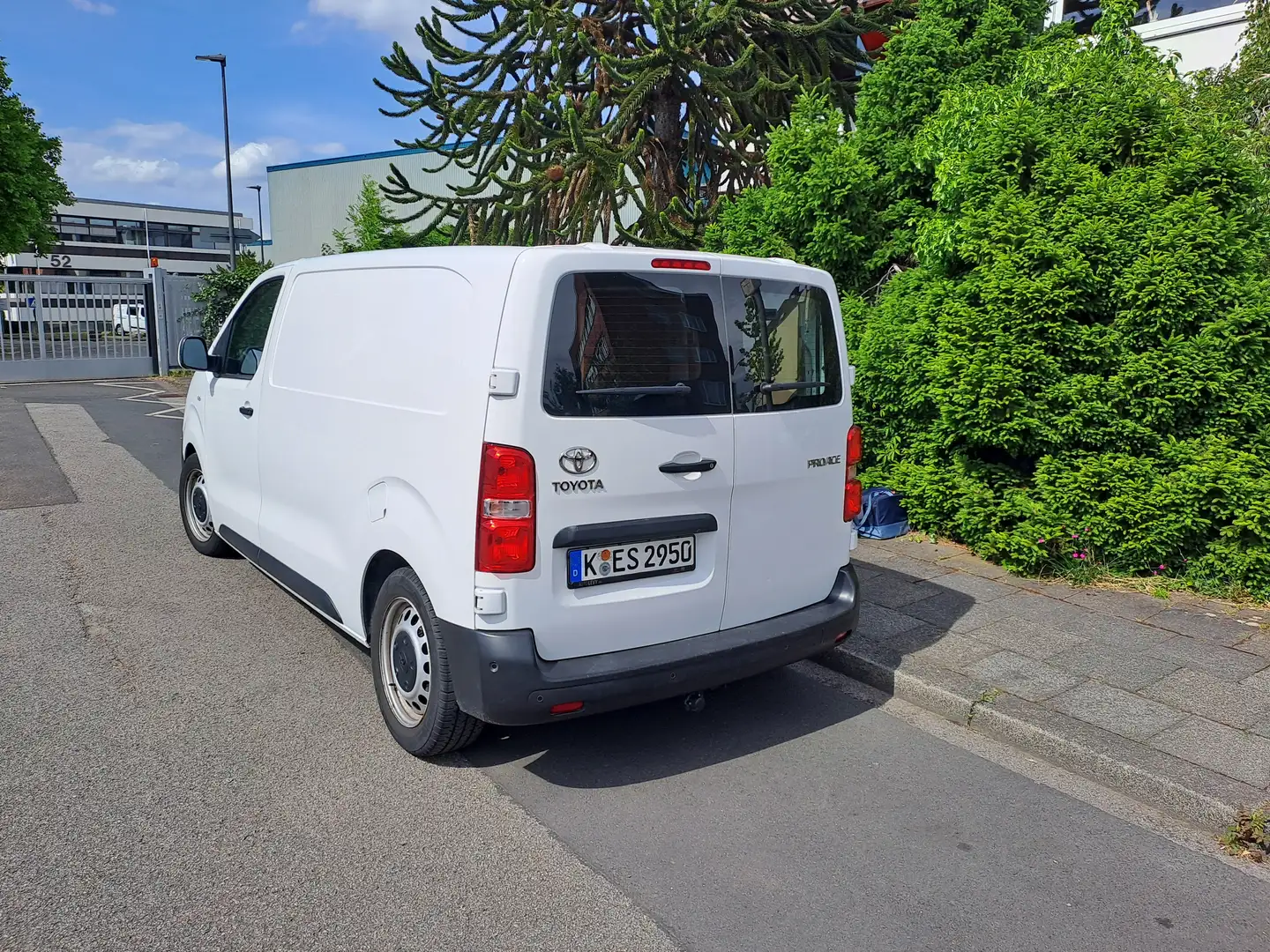 Toyota Proace Proace D-4D 1,6-l-D-4D L1 Bílá - 2