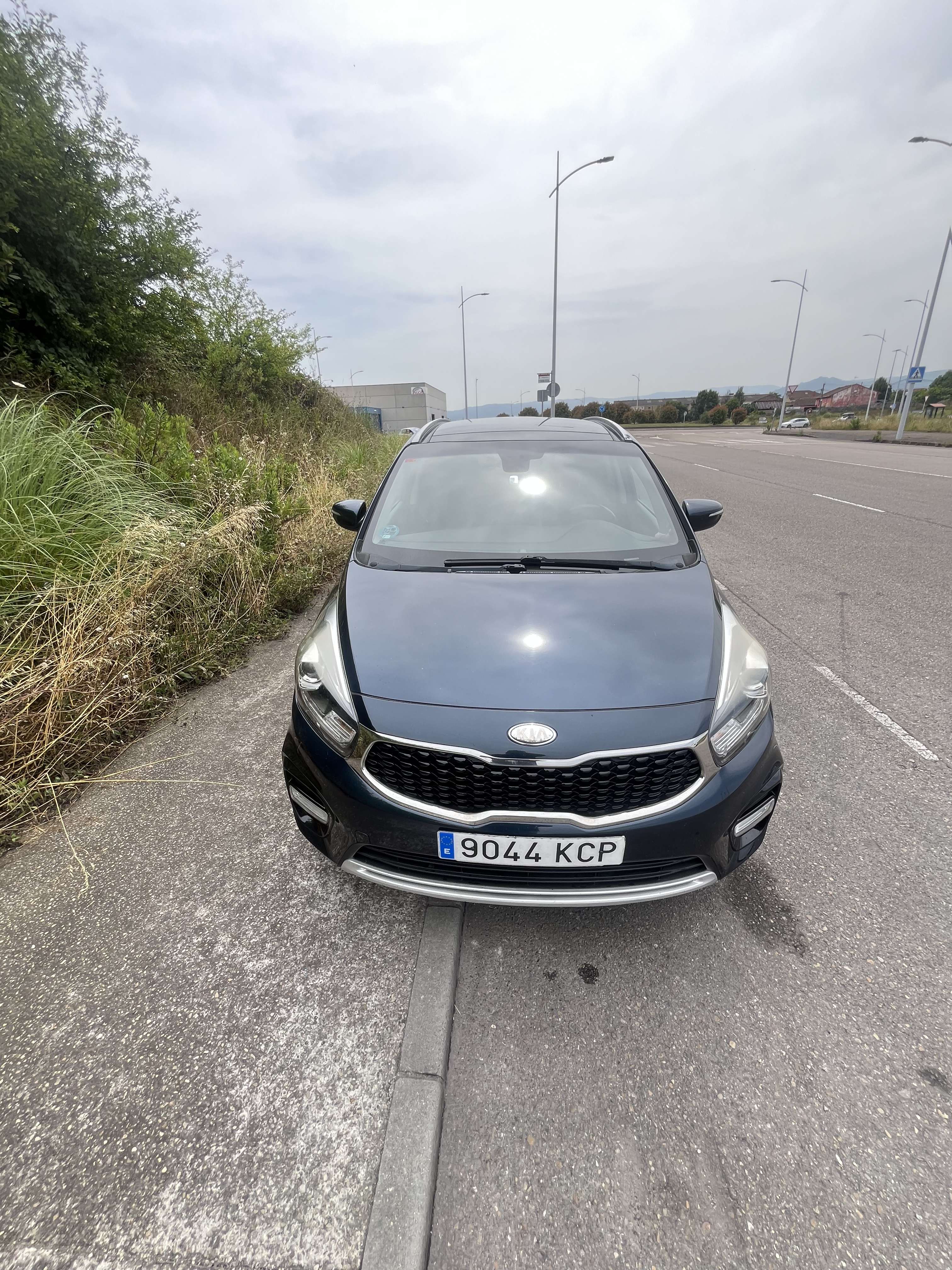Kia Carens 1.7CRDi VGT Eco-Dynamics Business - foto 1