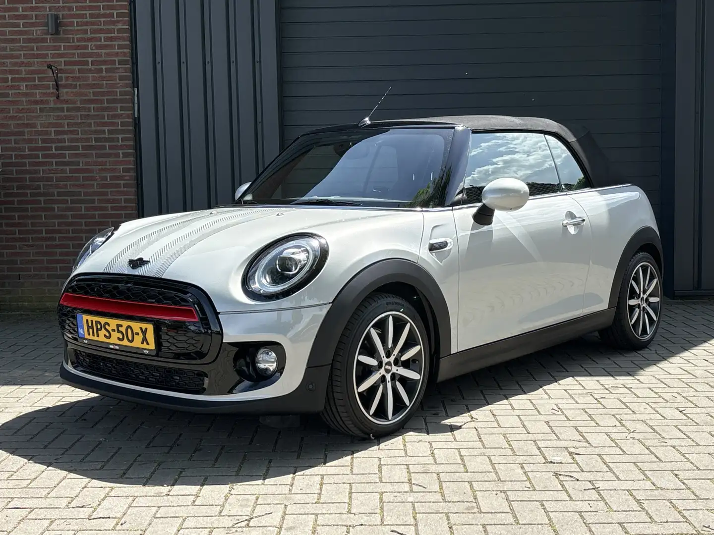 MINI Cooper Cabrio 1.5 Chili - Led - Navi - Camera - Šedá - 2