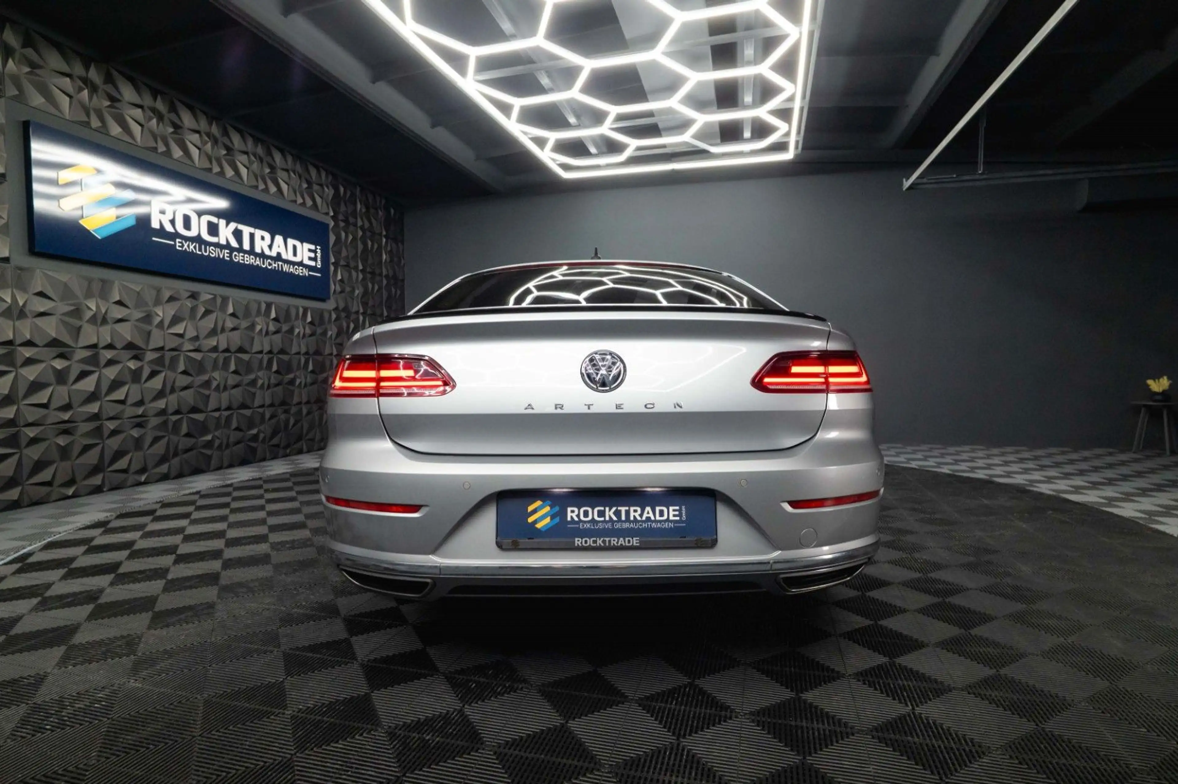 Volkswagen Arteon R-Line+ | ACC | Massage | LED | 19 Zoll — photo 15