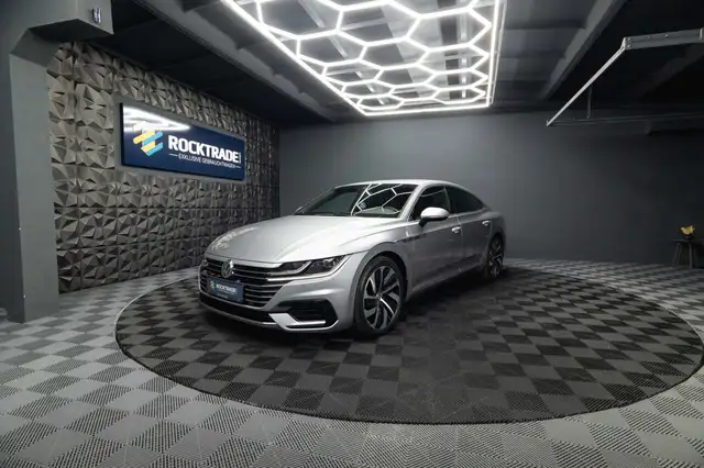 Volkswagen Arteon R Line+ | ACC | Massage | LED | 19 Zoll