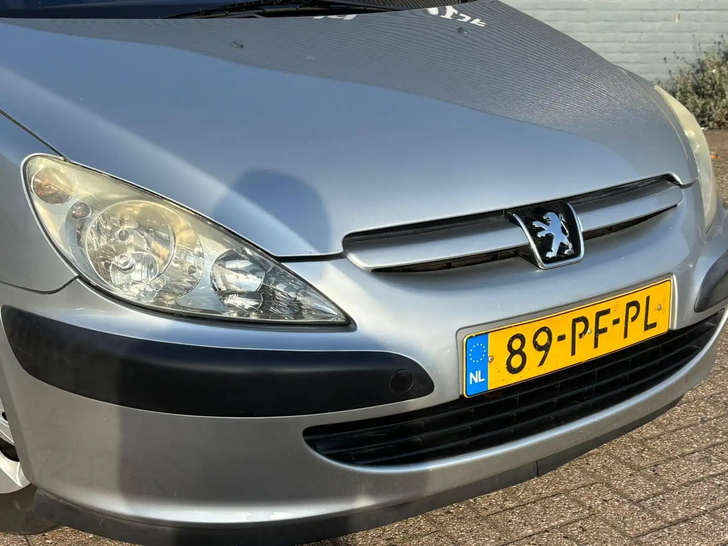 Peugeot 307 Break 1.6-16V XS BJ’04 Airco Cruise climate Trekha Gris - 2