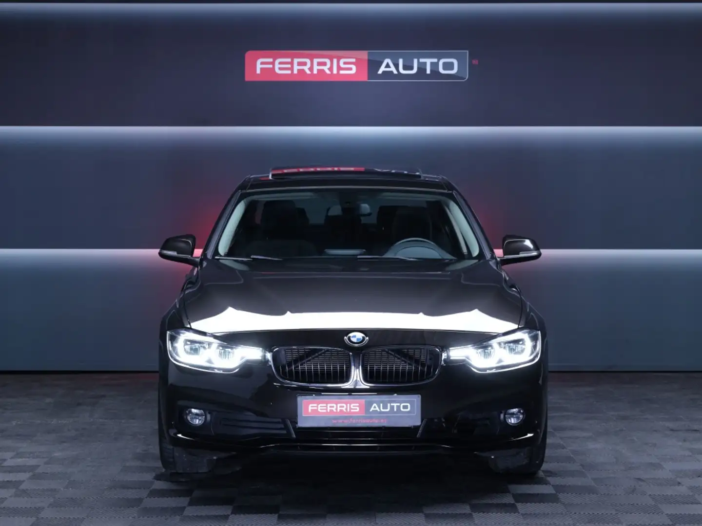 BMW 318 318i (4.75) Grau - 2