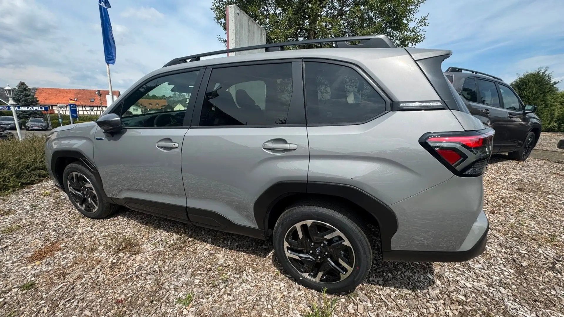 Subaru Forester Active Lineatrinoc Gris - 2