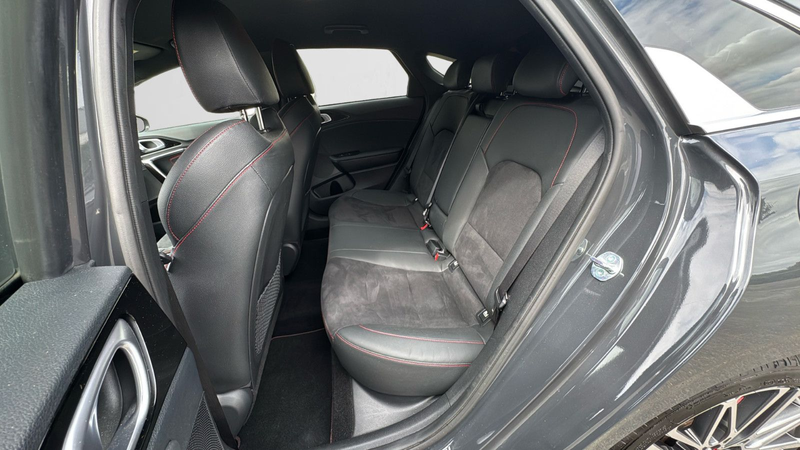 Kia ProCeed / pro_cee'd ProCeed GT — photo 12