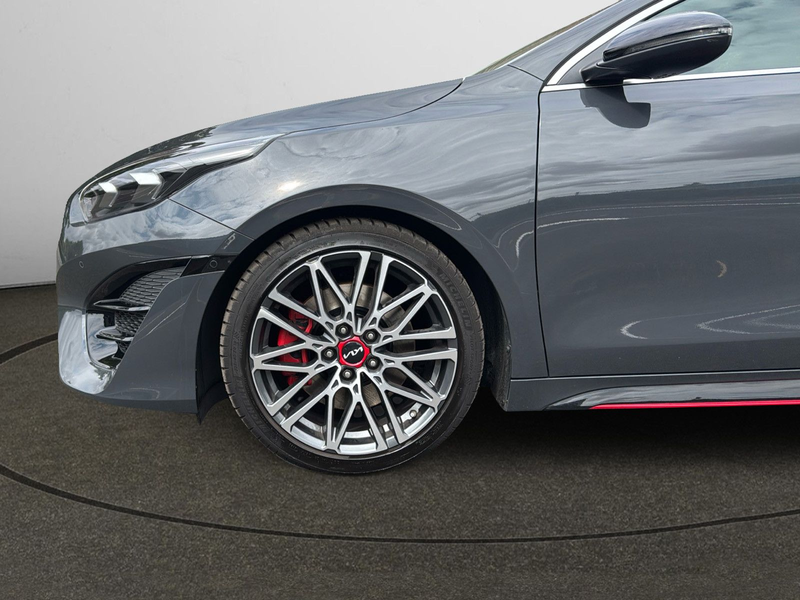 Kia ProCeed / pro_cee'd ProCeed GT — photo 9