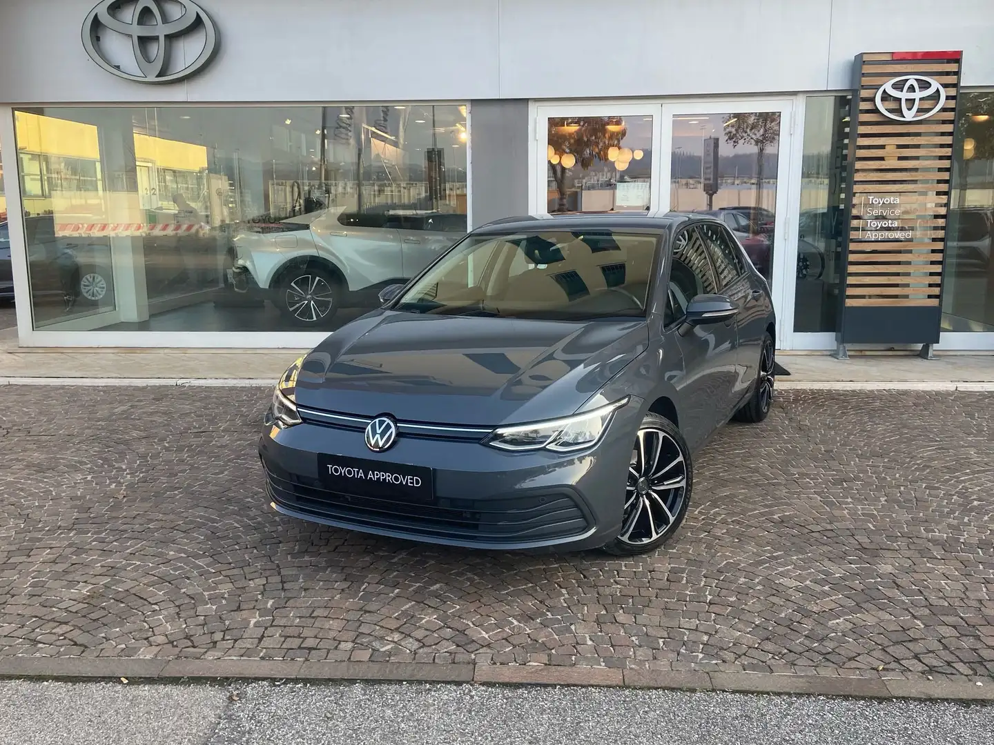 Volkswagen Golf Golf 2.0 TDI 115 CV SCR Life Gris - 1