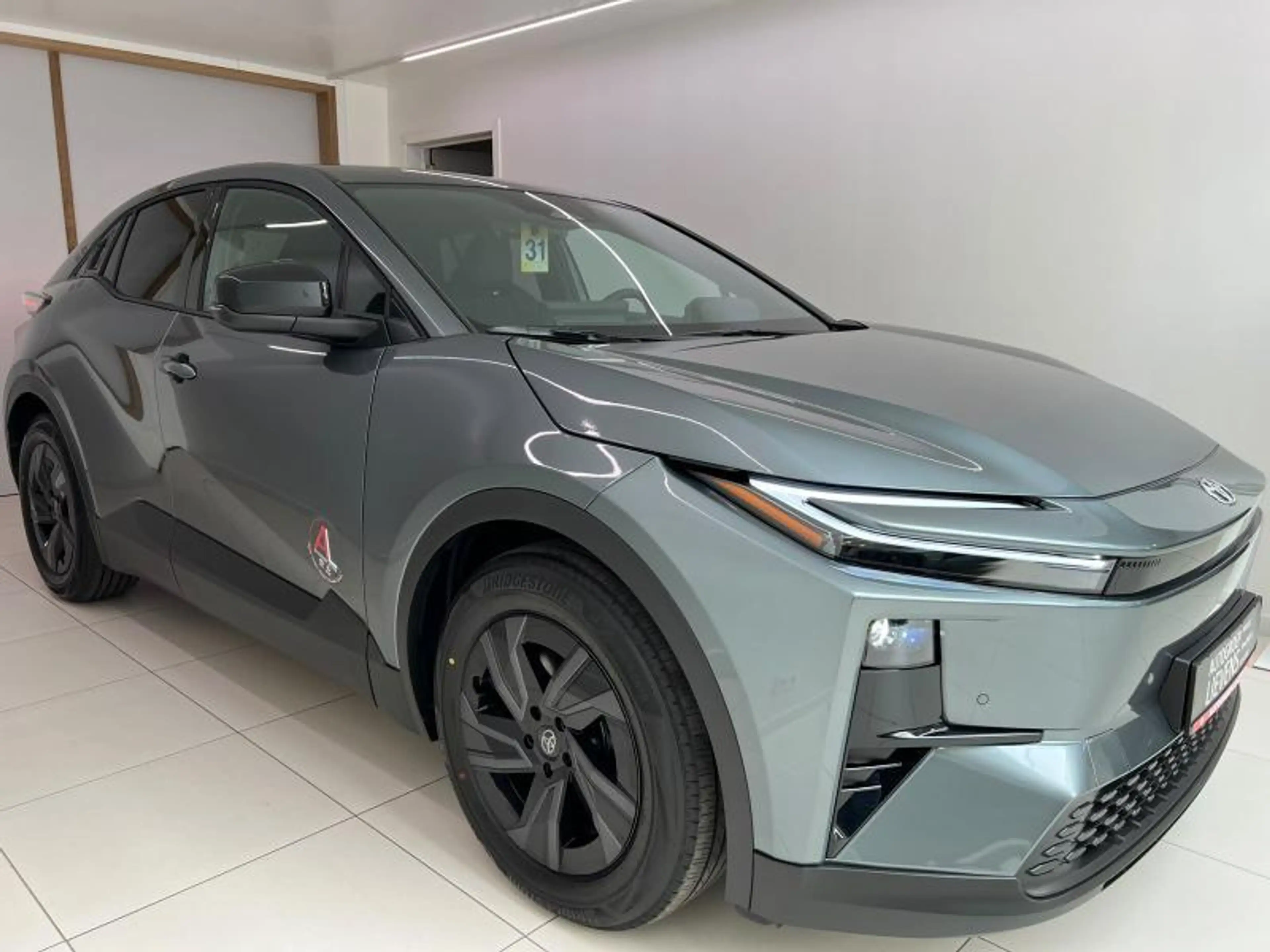 Toyota C-HR+ 77 kWh FWD BUSINESS — photo 3