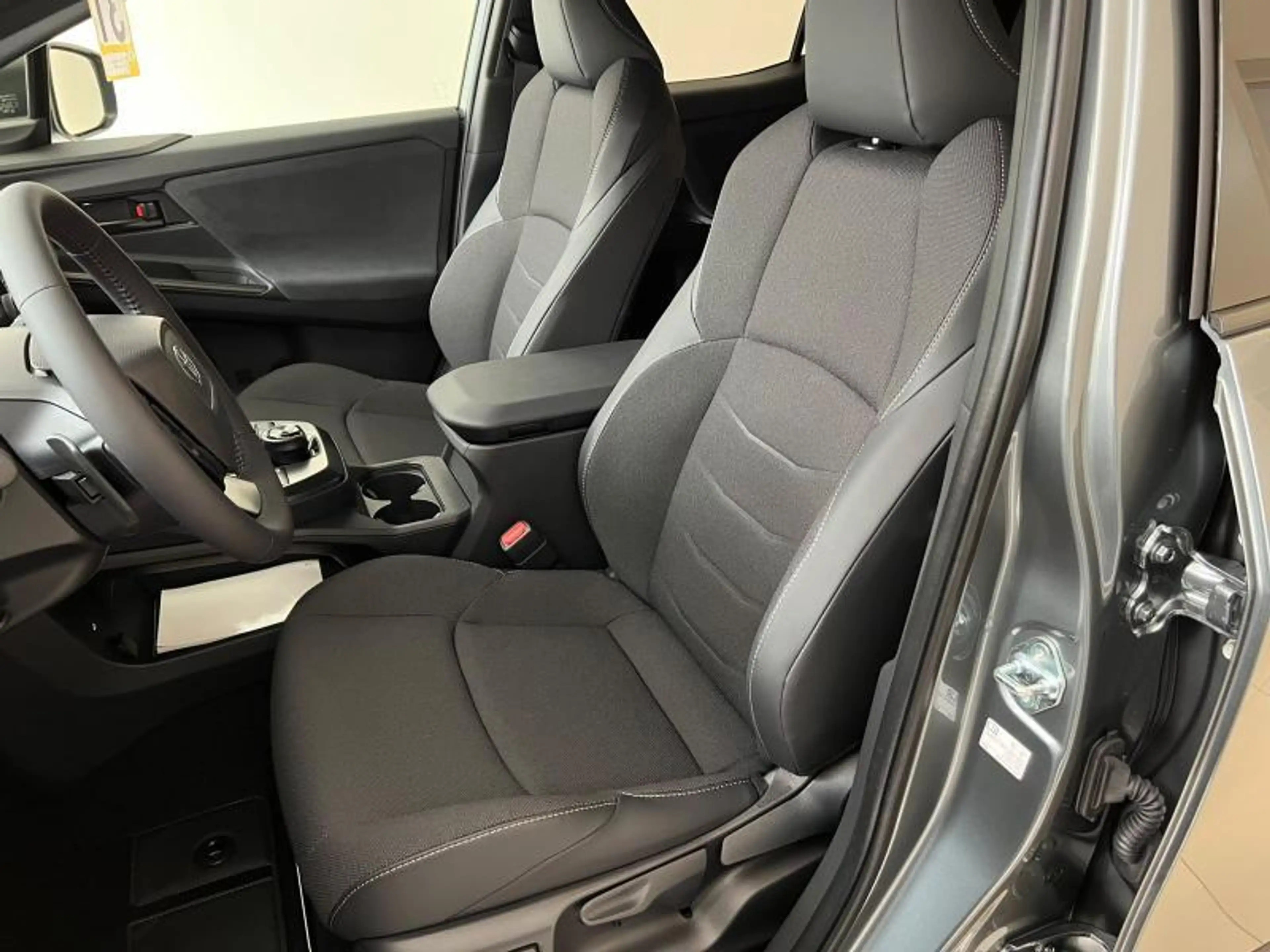 Toyota C-HR+ 77 kWh FWD BUSINESS — photo 11