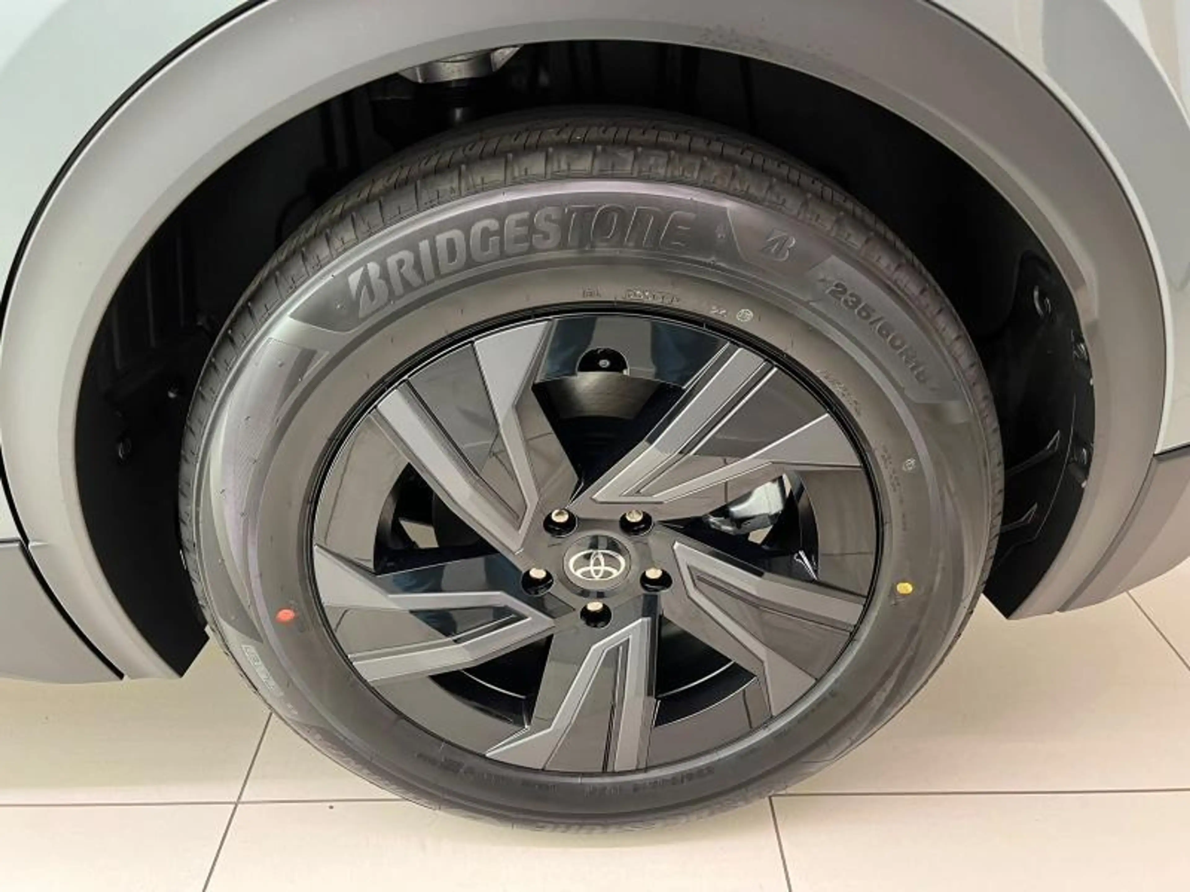 Toyota C-HR+ 77 kWh FWD BUSINESS — photo 8