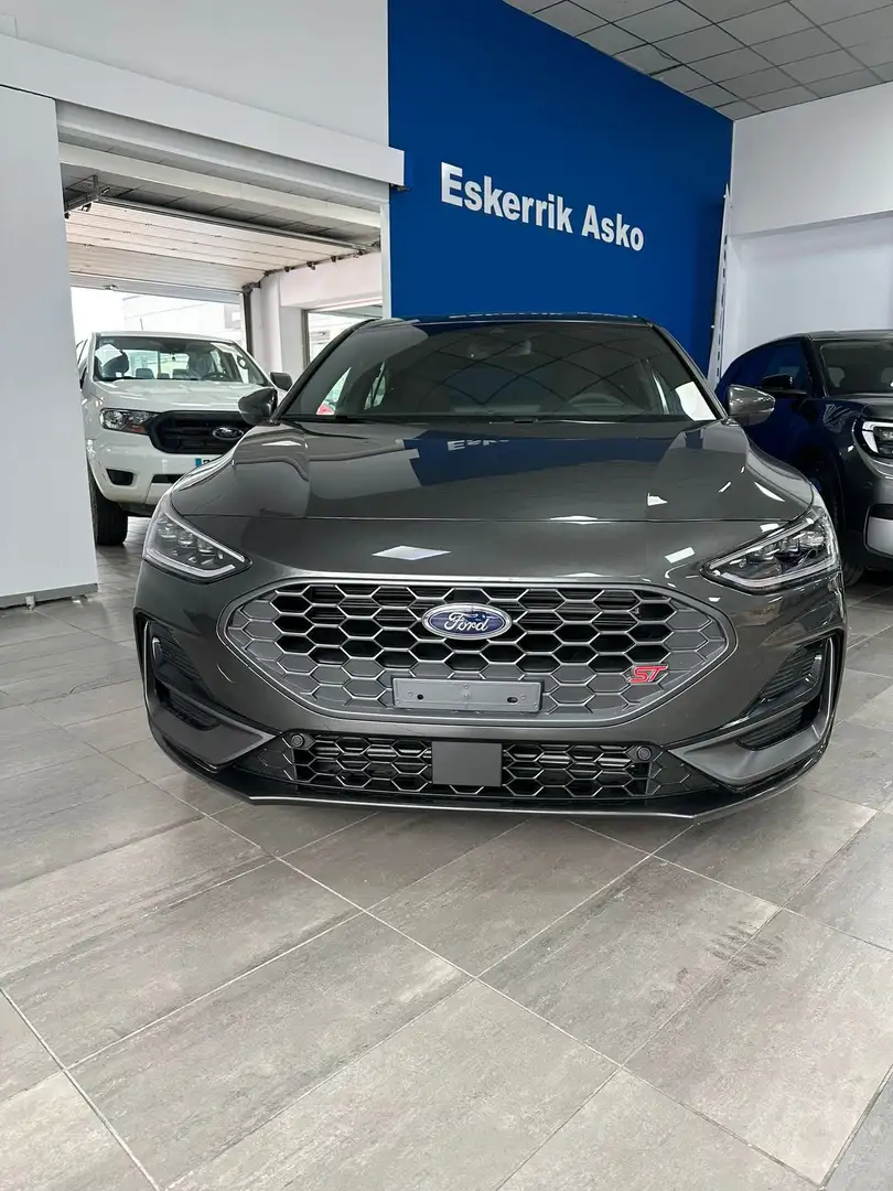 Ford Focus 2.3 Ecoboost ST - 2