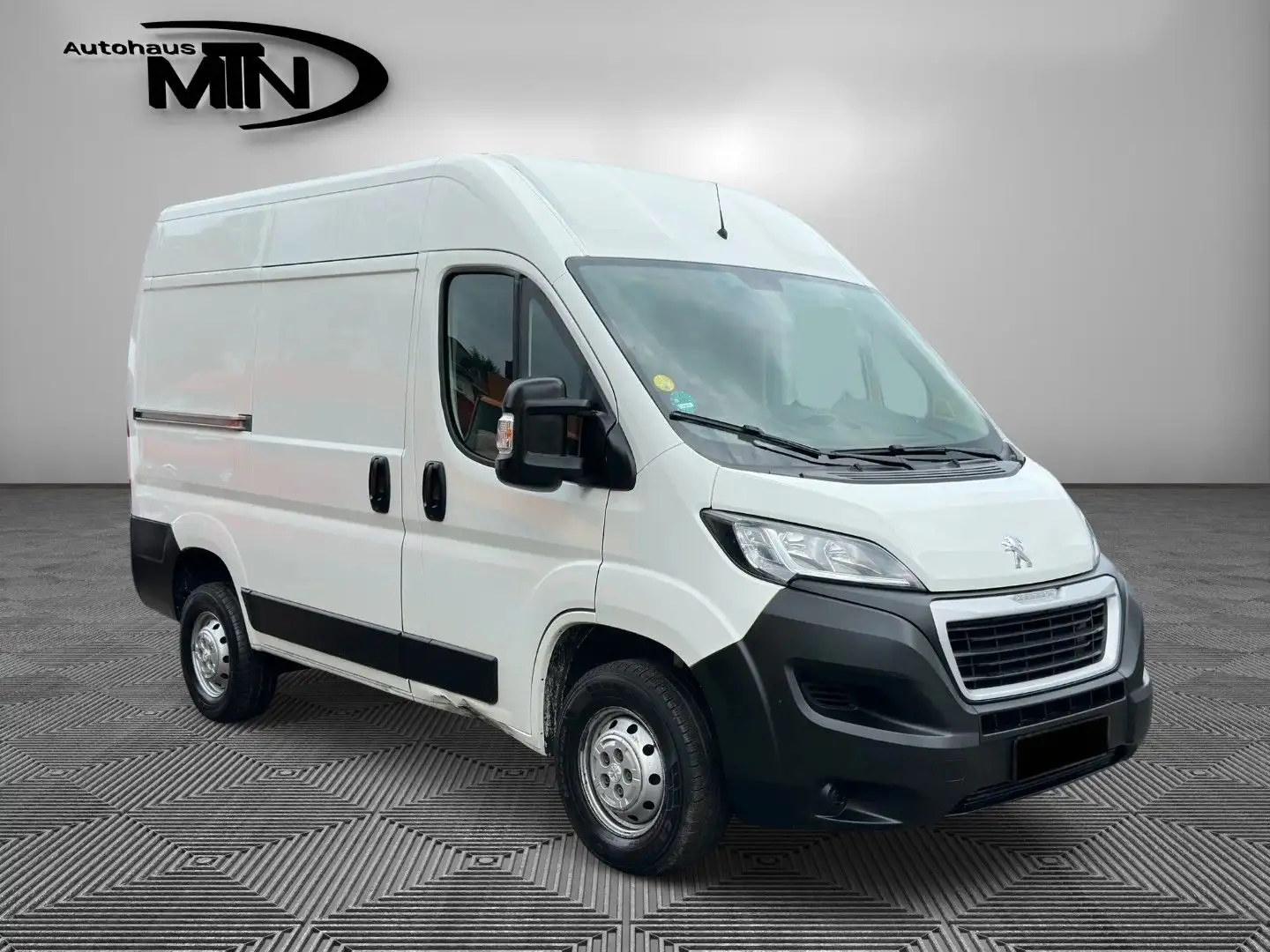 Peugeot Boxer Kasten H2+L1/KLIMA/R.KAMERA/WÜRTH-REGAL Weiß - 1