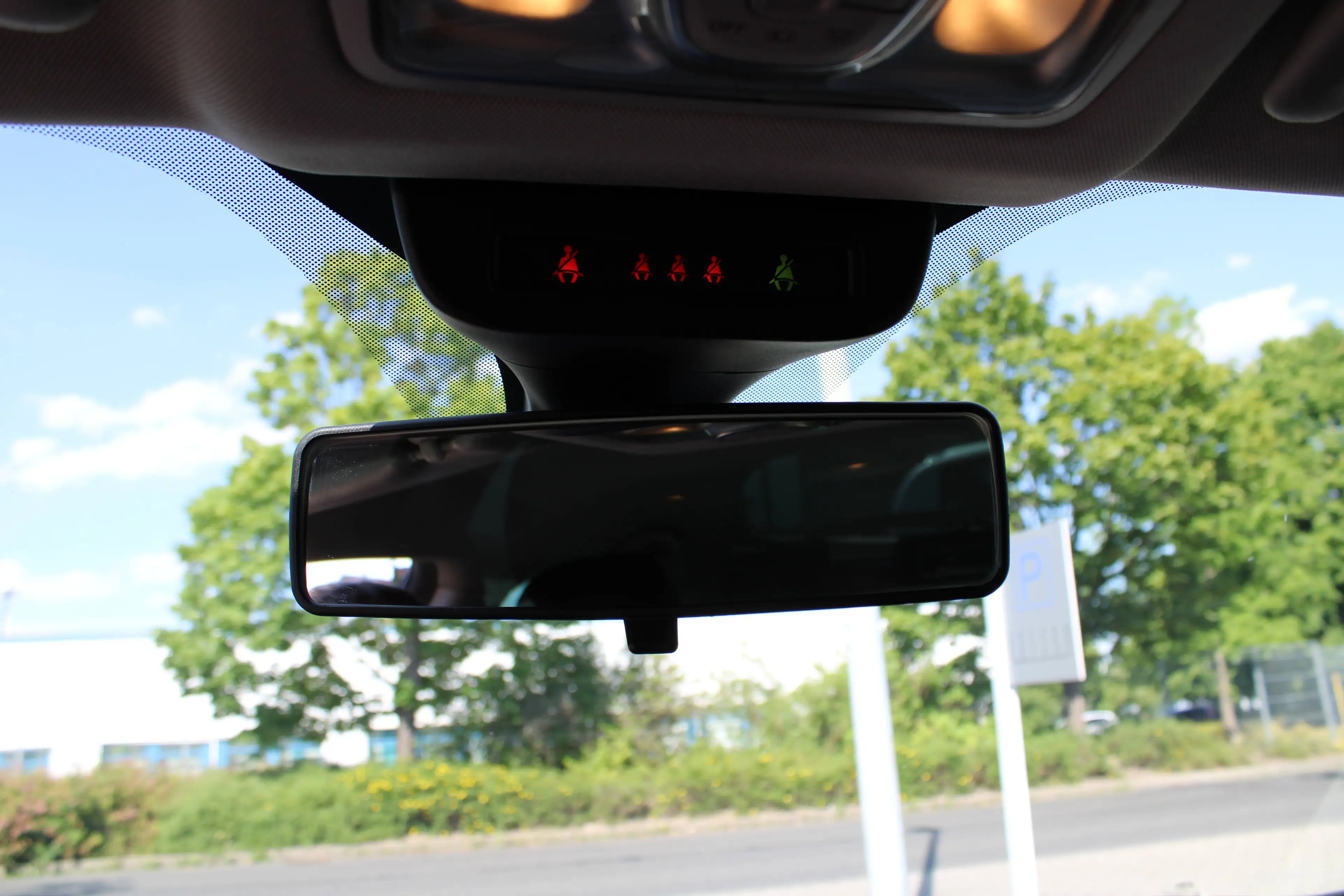 Alfa Romeo Giulietta Klima, LM-Räder, Bluetooth, USB, Parksensoren, ZV mit Funk — photo 13