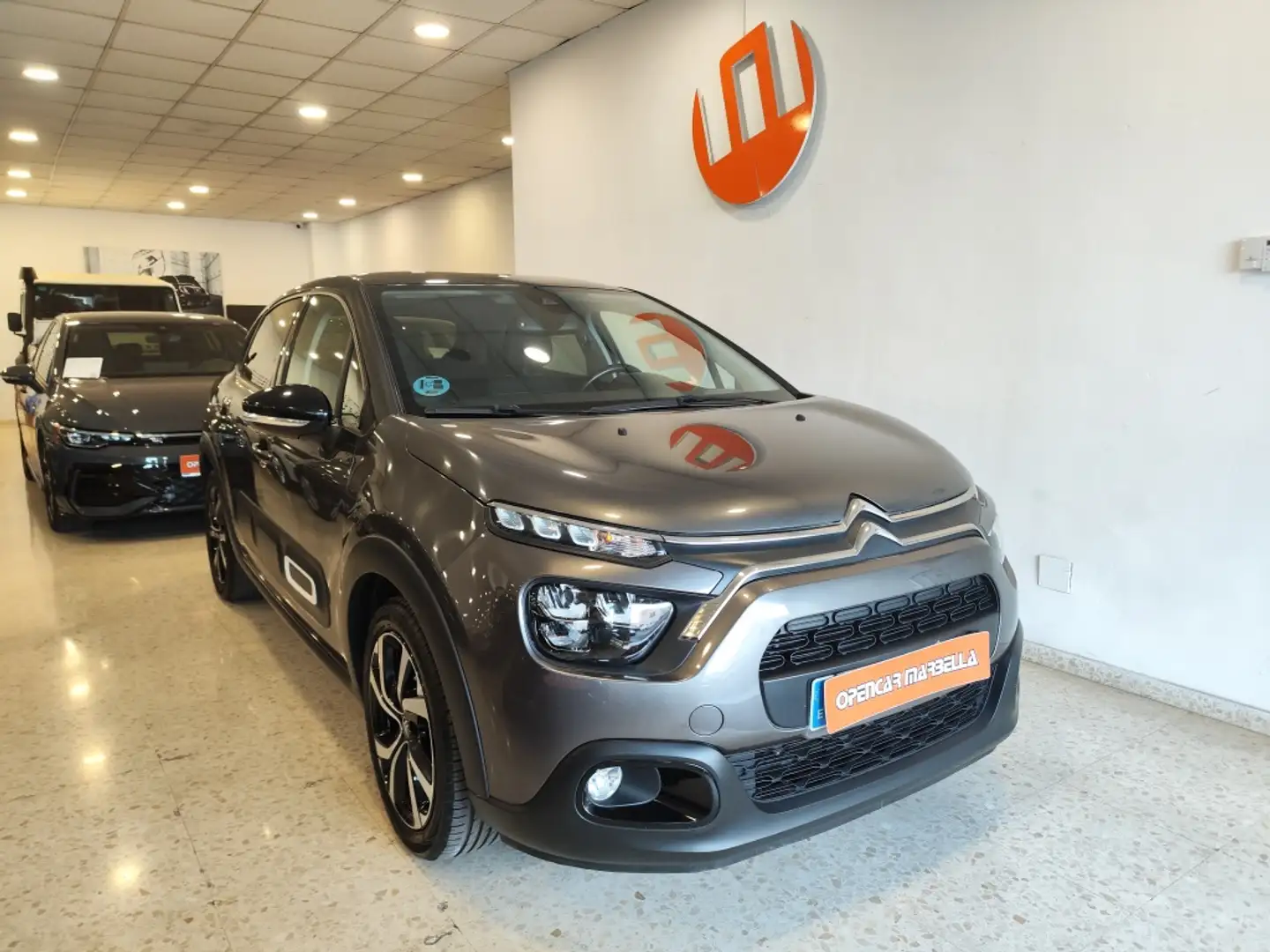 Citroen C3 1.2 PureTech S&S Shine 110 Gris - 1