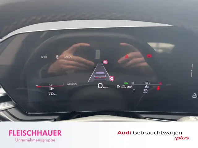 Audi A6 view 12