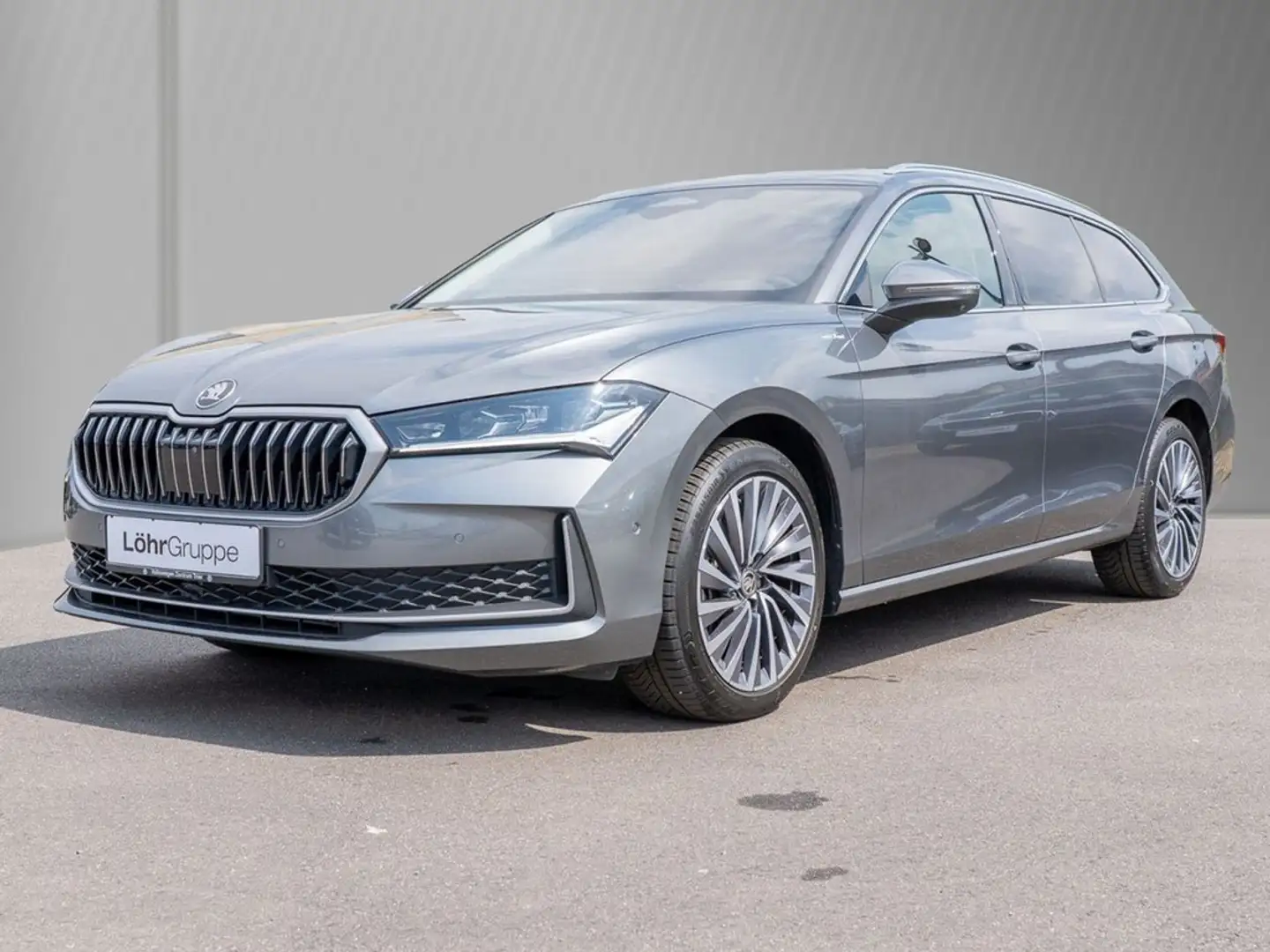 Skoda Superb Combi 1.5 eTSI DSG L&K Pano, Navi Gris - 2