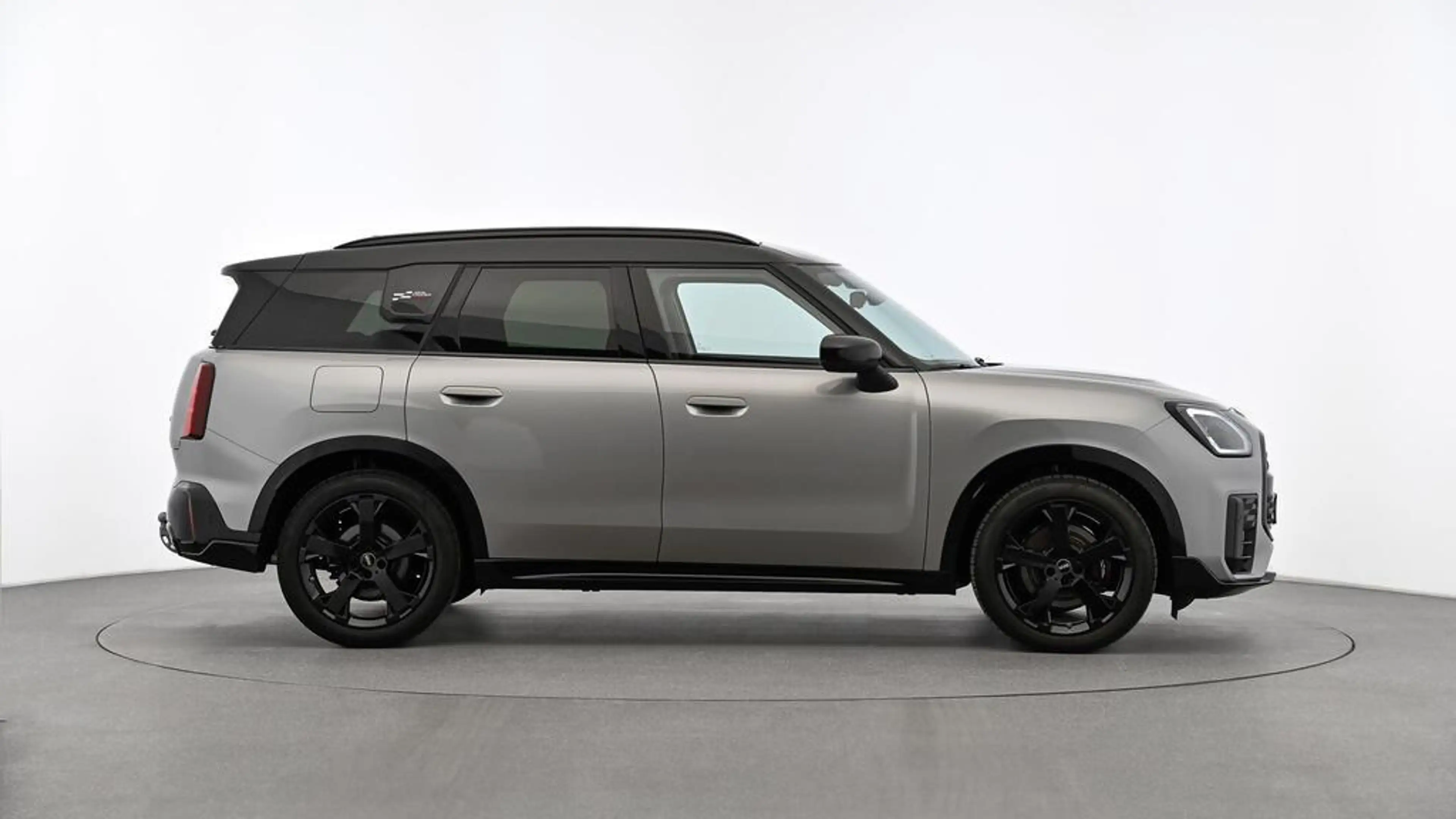 MINI Countryman C John Cooper Works Trim — photo 3