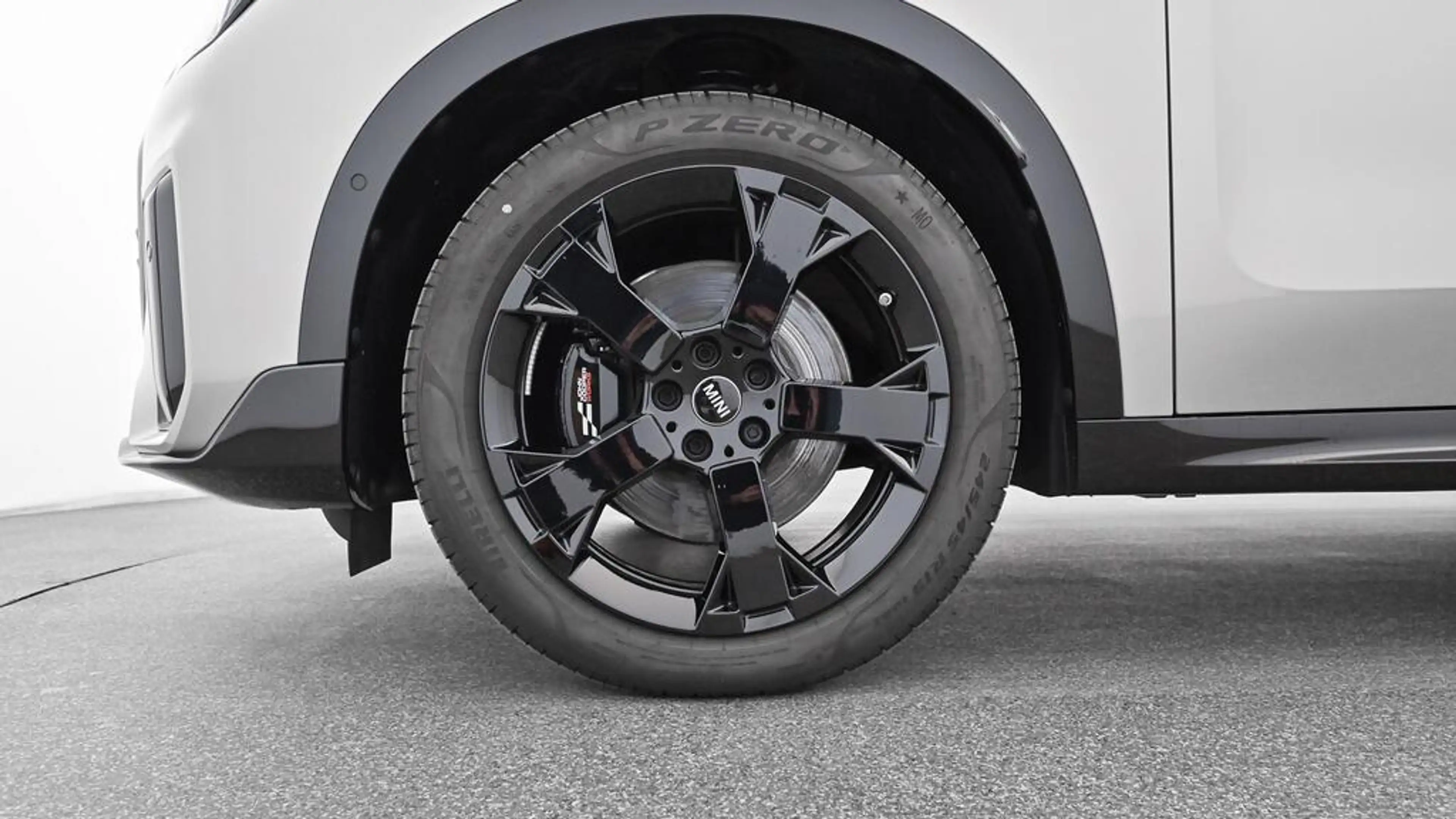 MINI Countryman C John Cooper Works Trim — photo 10
