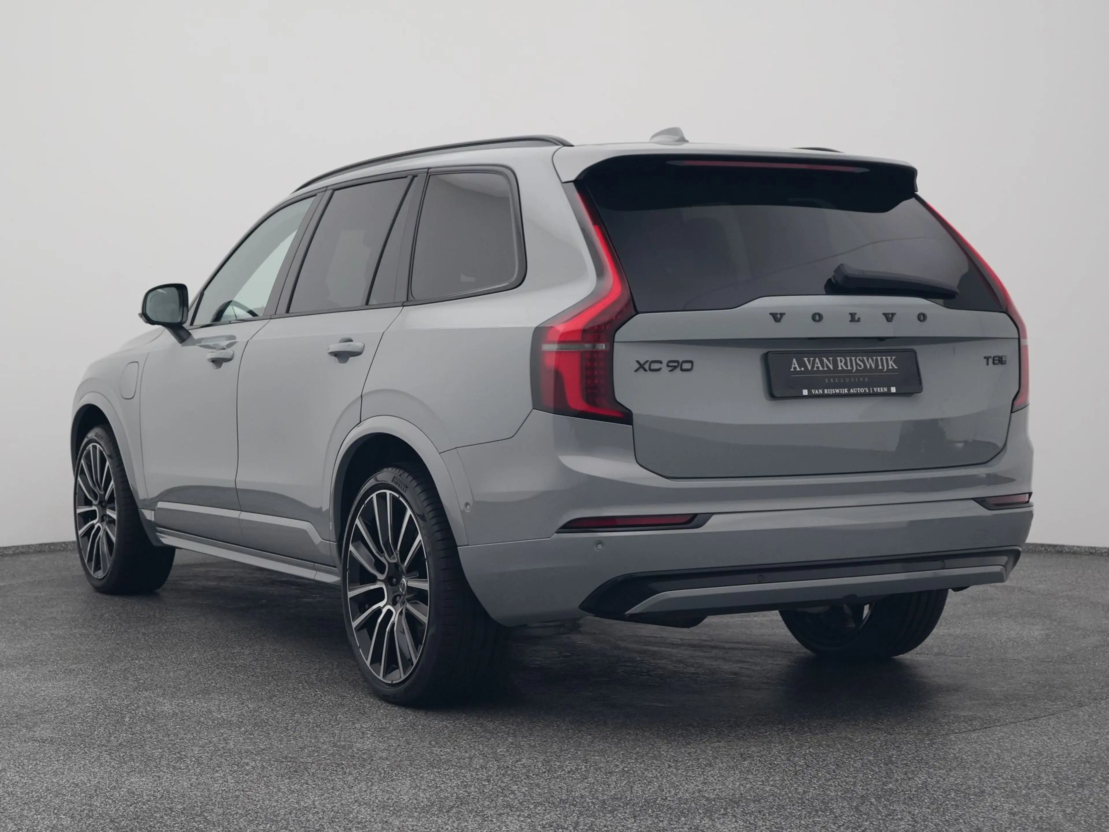 Volvo XC90 2.0 T8 Plug-in hybrid AWD Ultra Black Edition 7-Pe — photo 5