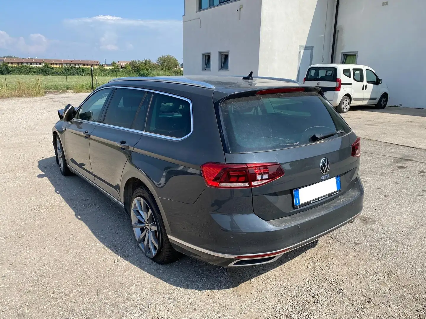 Volkswagen Passat Variant 1.4 phev GTE dsg INCIDENTATA - IVA ESPOSTA Gris - 1