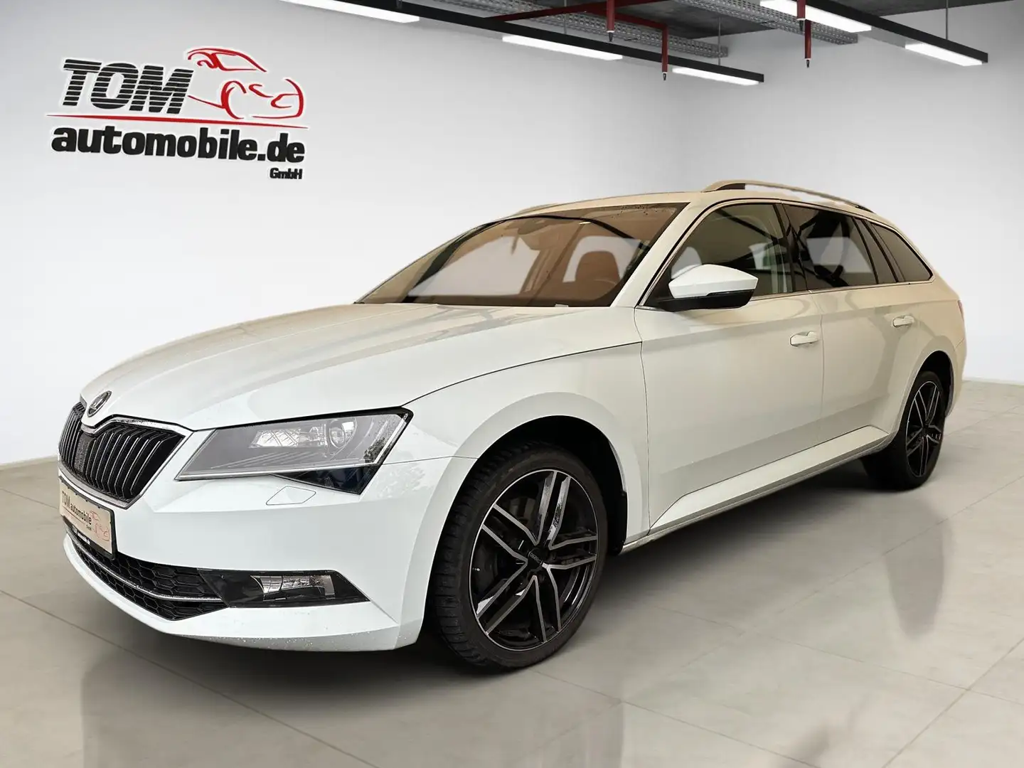 Skoda Superb 2.0 TDI Style 4x4 XEN*AHK*MEMORY*SMARTLINK Weiß - 2