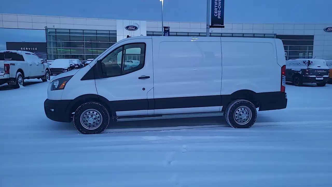 Ford Transit Cargo Van снимка Ford Transit Cargo Van