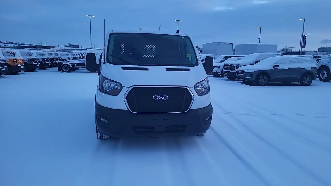 Ford Transit Cargo Van снимка Ford Transit Cargo Van