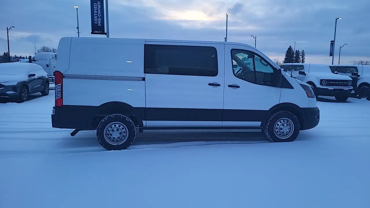 Ford Transit Cargo Van снимка Ford Transit Cargo Van