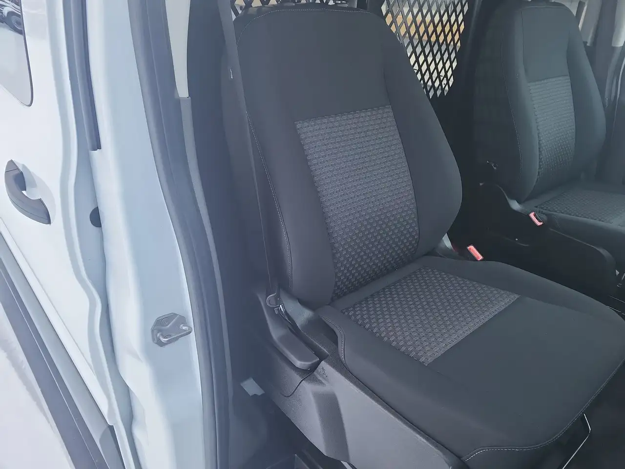 Ford Transit Cargo Van снимка Ford Transit Cargo Van